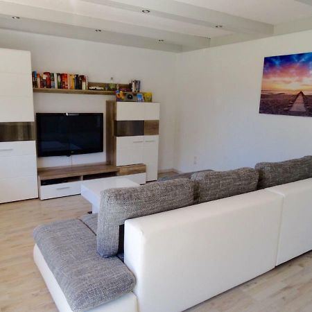 Ferienwohnung Piller 4 Sterne Michelsneukirchen المظهر الخارجي الصورة